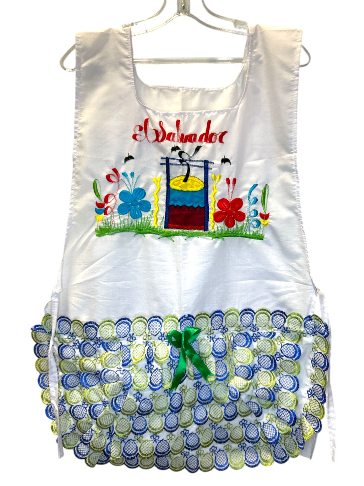 Gabachas o delantales Bordados de El Salvador