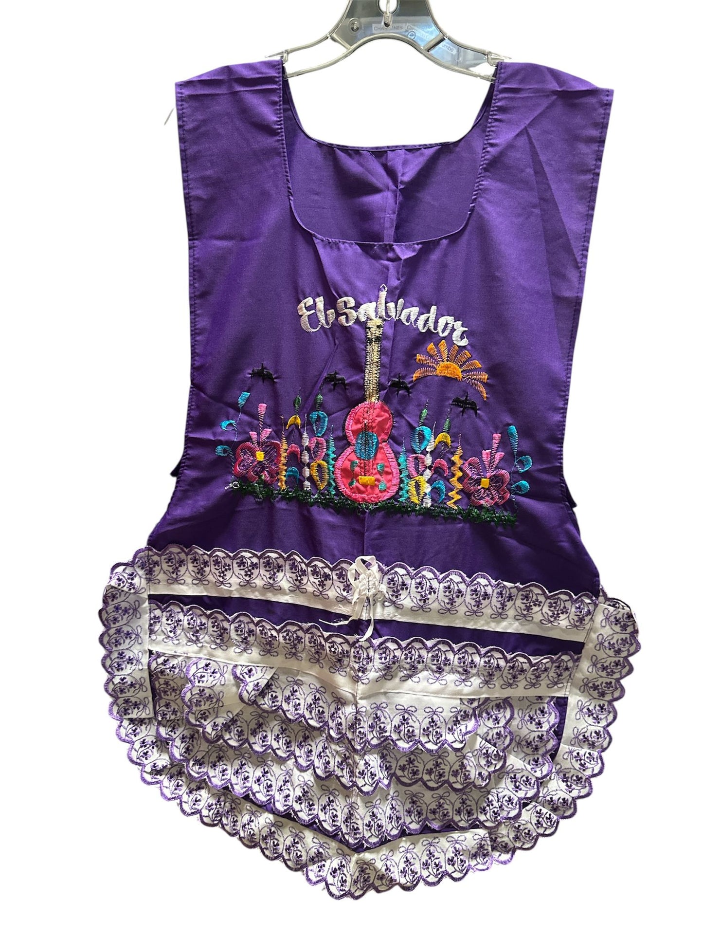Gabachas o delantales Bordados de El Salvador