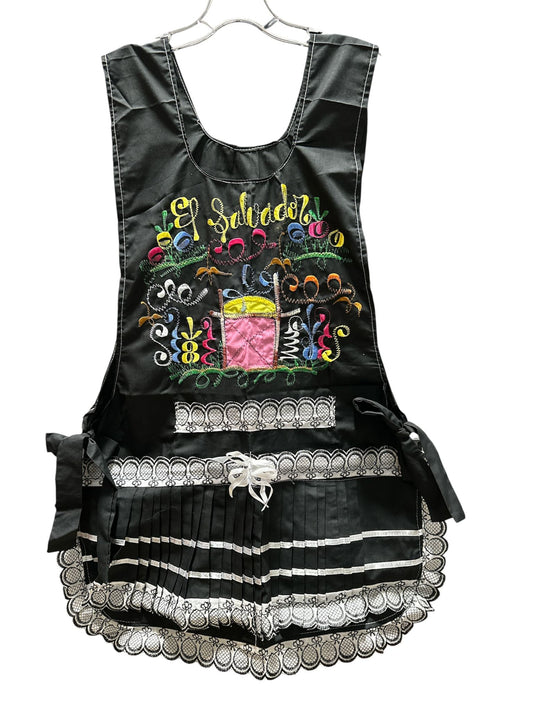Gabachas o delantales Bordados de El Salvador